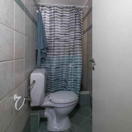 Dora's House Apartment Kechries